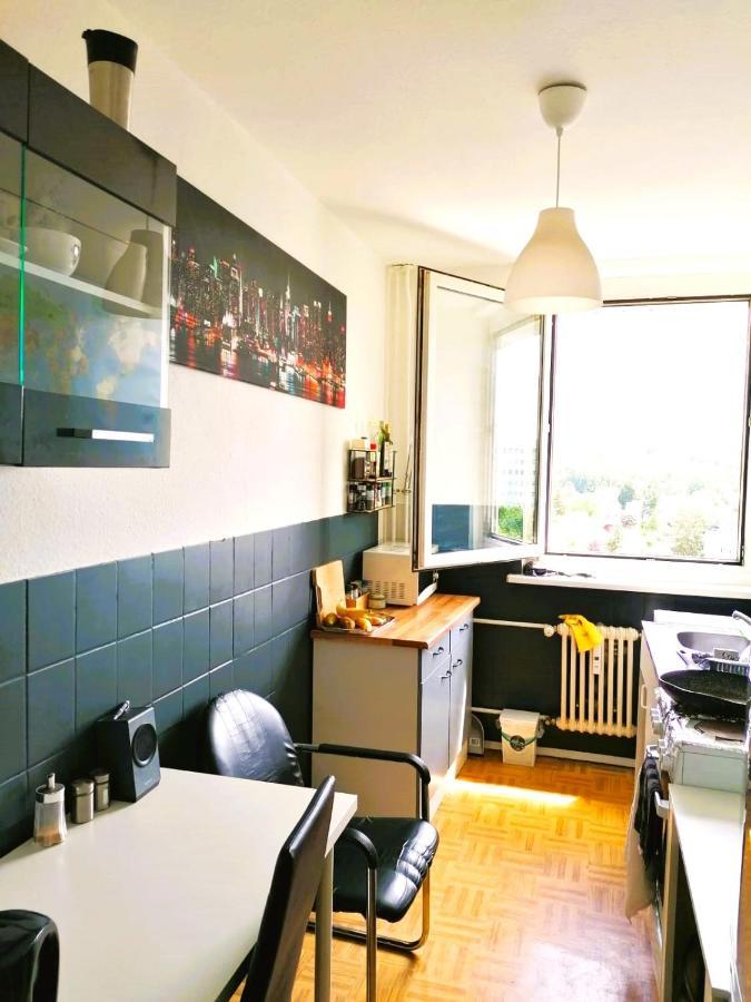 ברלין Trendy Cool And Cozy Big Room In A Green Area 12 Min Near From The Center מראה חיצוני תמונה